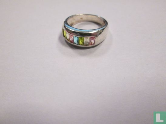 Zilveren Ring, Met Gekleurde Stenen - Image 2