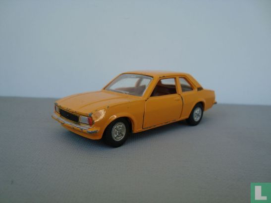 Opel Ascona B - Afbeelding 1