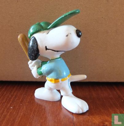Snoopy as a ballplayer