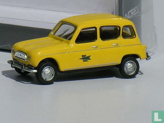 Renault 4L  fr post