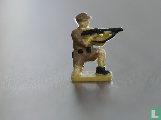 German infantryman - Image 1