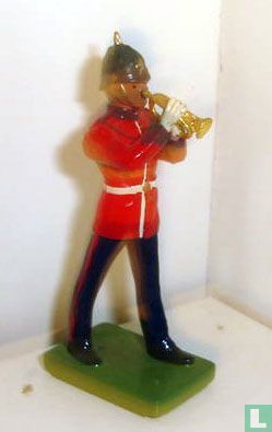 Sherwood Foresters trumpet Box 3 - Image 1
