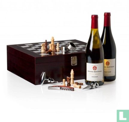 Luxe Wijnkist 'Bertholt' met wijn, schaakspel en accessoires - Bild 1