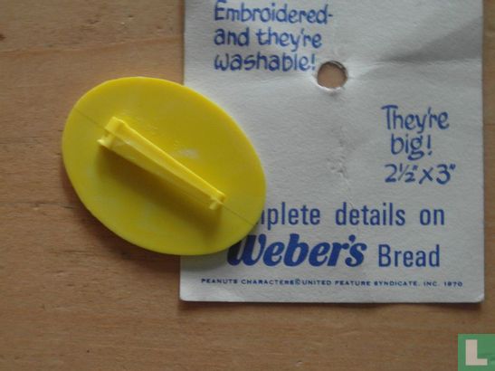 Weber's bread Peanuts pin/Lucy - Image 3