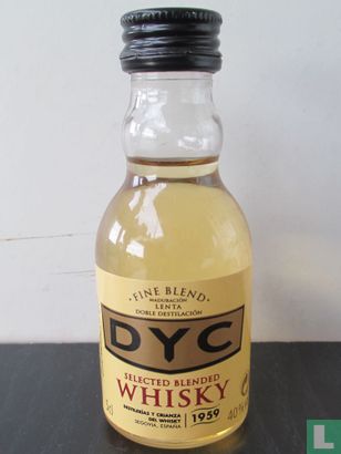D Y C Whisky 