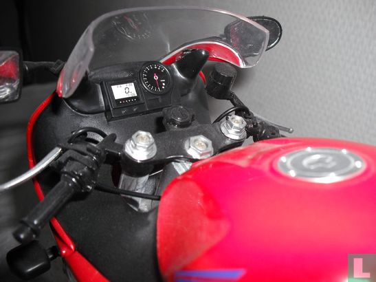 Honda CBR 900 Fireblade - Afbeelding 2