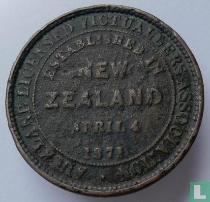 New Zealand  Auckland Licensed Victuallers Penny token "born 1818" (error)  1871 - Bild 1