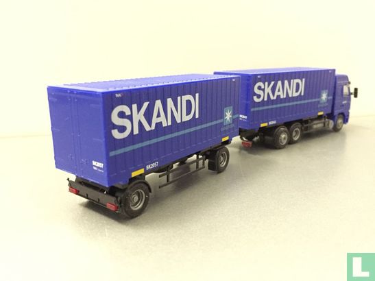 Volvo FH Globetrotter container trailer 'Norfolk Line / SKANDI' - Afbeelding 2