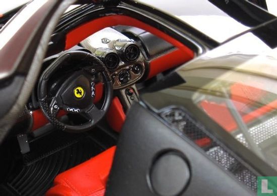 Ferrari Enzo - Afbeelding 3
