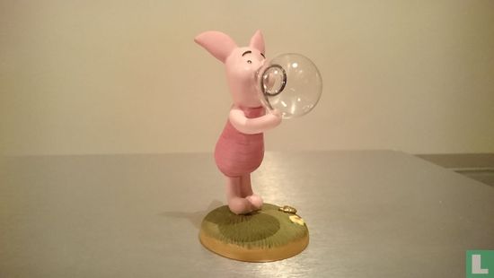 Piglet blowing bubbles