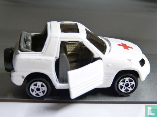 Toyota RAV 4 Red Cross