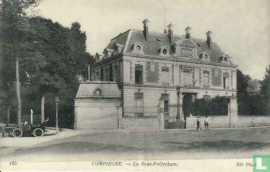Compiègne- La Sous Prèfecture - Image 1