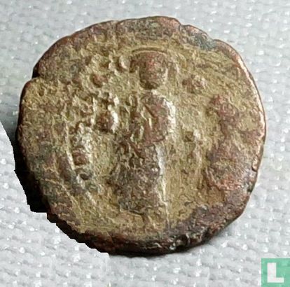 Byzantinischen Konstantinopel  40 nummi (follis)  610-641 CE - Bild 2