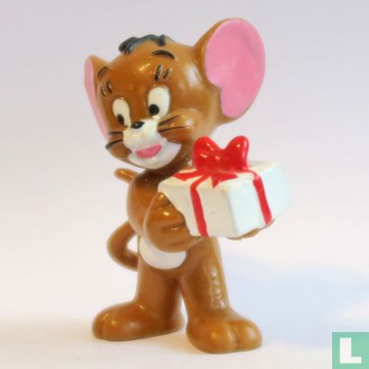 Jerry with gift - Image 3
