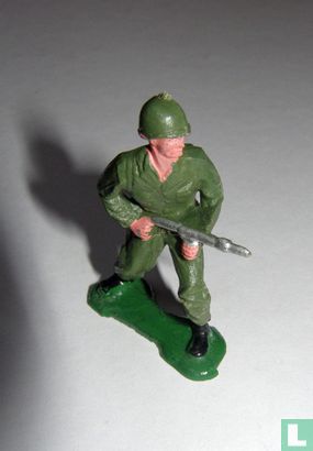 Soldat mit Flammenwerfer - Bild 1
