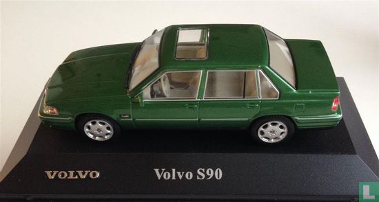 Volvo S90 - Image 1