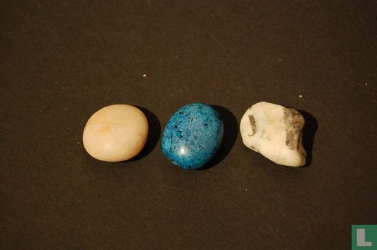 3 soorten steen waar onder tourkoise