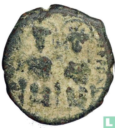 Byzantijnse Rijk  40 Nummi (1 follis, Justin II en Sophia)  565-578 CE - Afbeelding 1