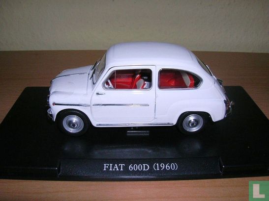 Fiat 600D - Afbeelding 1