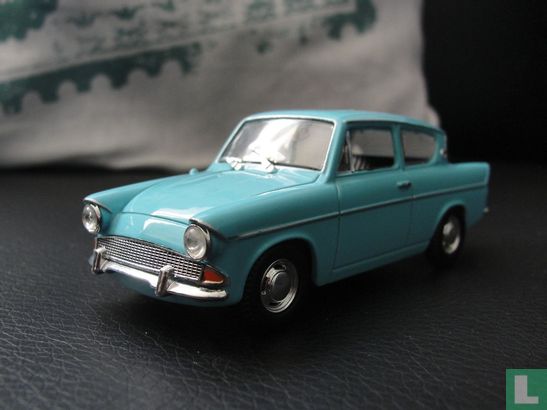Ford Anglia - Afbeelding 1