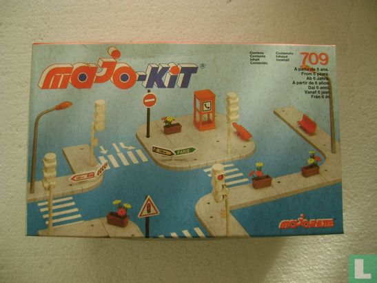 Majo-Kit 709