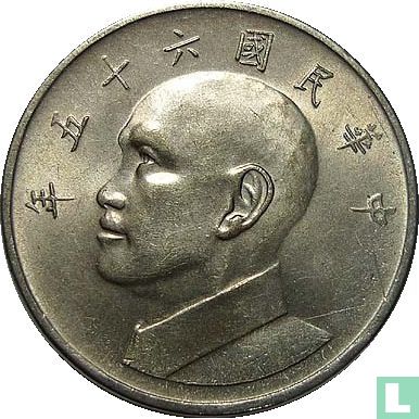 Taiwan 5 yuan 1976 (year 65) - Image 1