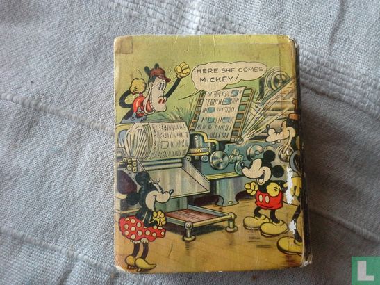 Mickey Mouse runs his own Newspaper - Image 2