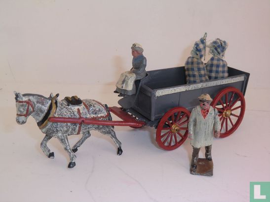 Kar met trekpaard en boer - Afbeelding 1