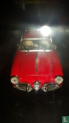 Alfa Romeo Giulietta Spyder - Image 2