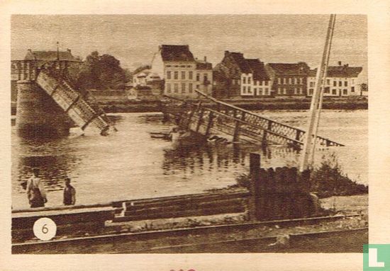 De vernielde brug over de Maas te Visé - Image 1
