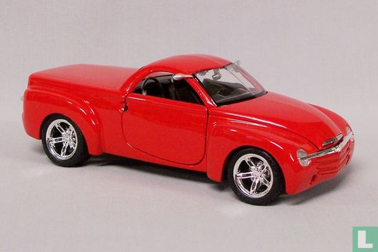 Chevrolet SSR Concept - Image 1