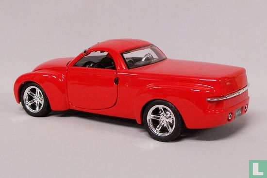 Chevrolet SSR Concept - Image 2