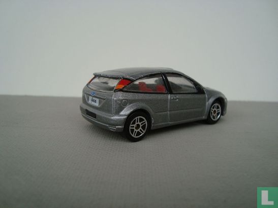 Ford Focus - Image 2