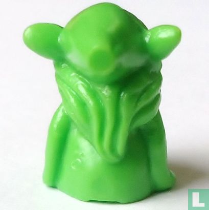 Light green dwarf sitting - Image 3