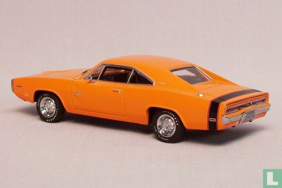 Dodge Charger R/T - Image 2
