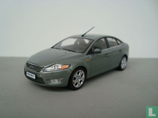 Ford Mondeo - Afbeelding 1
