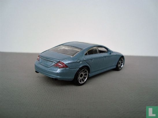Mercedes-Benz CLS 500 - Image 2