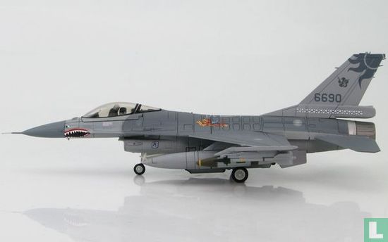 RCAF - F-16A Fighting Falcon, 6690, 401st TFW, ROCAF, 2015, 1st American Volunteer Group "Flying Tigers"commemorative scheme 
