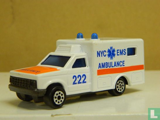 Ford Ranger Ambulance - Afbeelding 1
