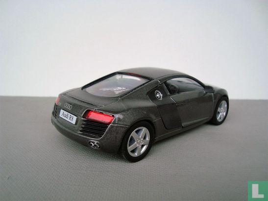 Audi R8 - Bild 2