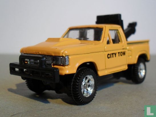 Toyota Hilux Tow Truck - Afbeelding 1