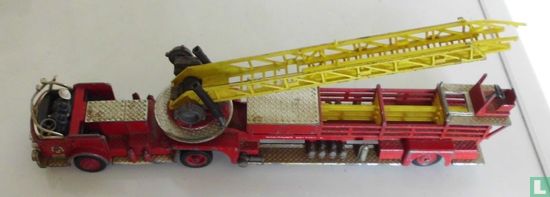 American LaFrance Aerial Rescue Tractor & Truck - Image 1