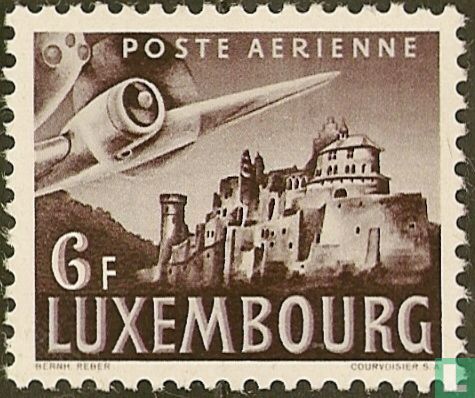 Vliegtuig en kasteel van Vianden