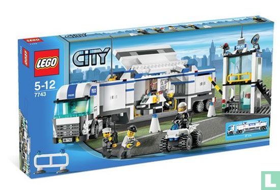 Lego 7743 Police Command Center