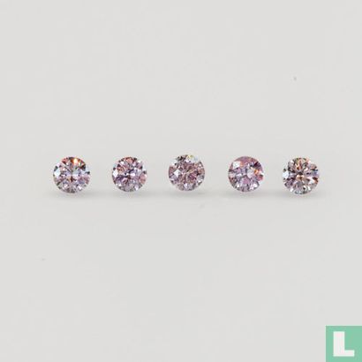 Set of 5 Pink diamonds