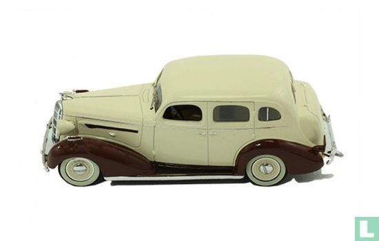 Buick Series 40 Special - Image 2