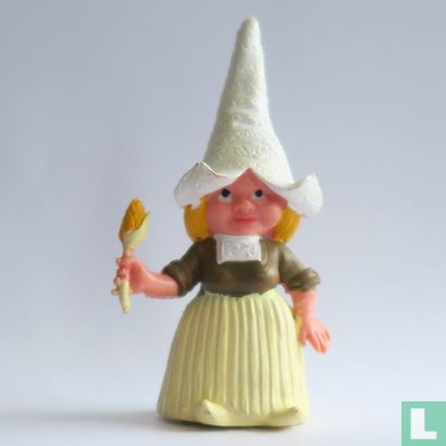 Gnome Female from Netherlands [black eye] - Image 1