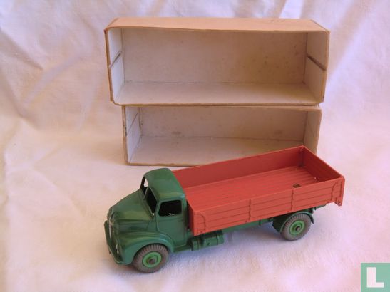 Leyland Comet Wagon with Hinged Tailboard - Image 1