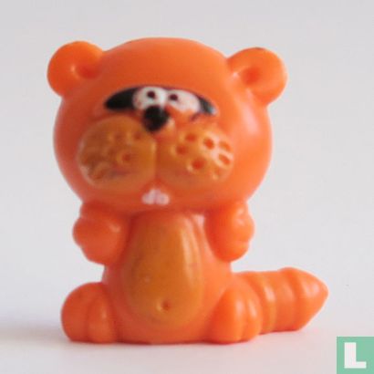 Raccoon (orange) - Image 1