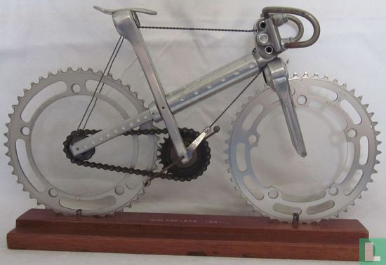 Wire bicycle 1981 - Image 1